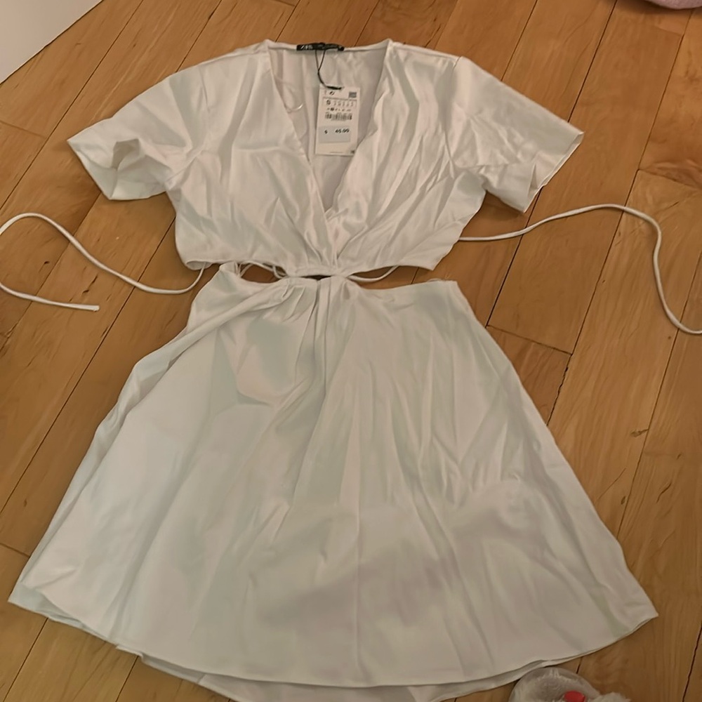 Zara brand new white dress with cut out